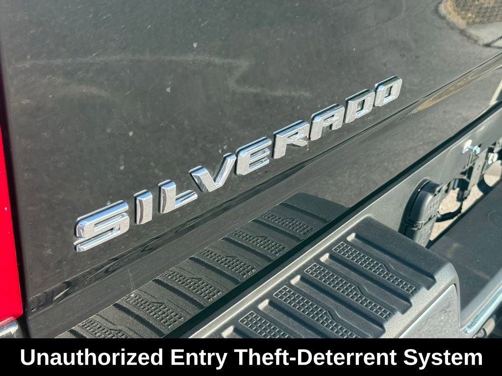 Used 2025 Chevrolet Silverado 2500 LT image 36