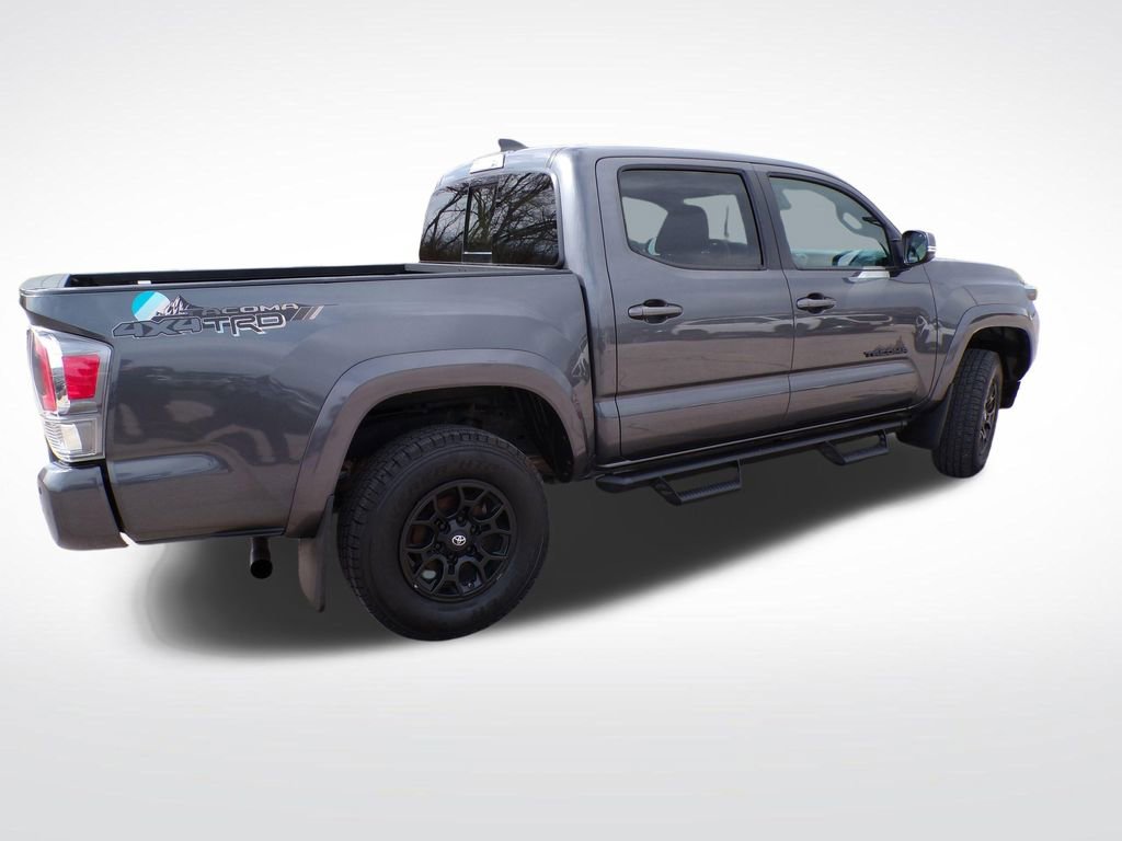 Used 2021 Toyota Tacoma TRD Sport w/ TRD Premium Sport Package AWD/4WD image 4