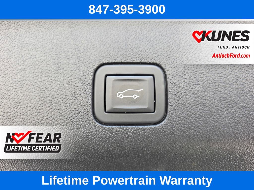 Used 2024 Chevrolet Tahoe Premier AWD/4WD image 24