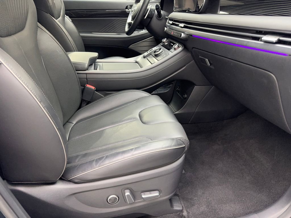 Used 2024 Hyundai Palisade Calligraphy FWD image 46
