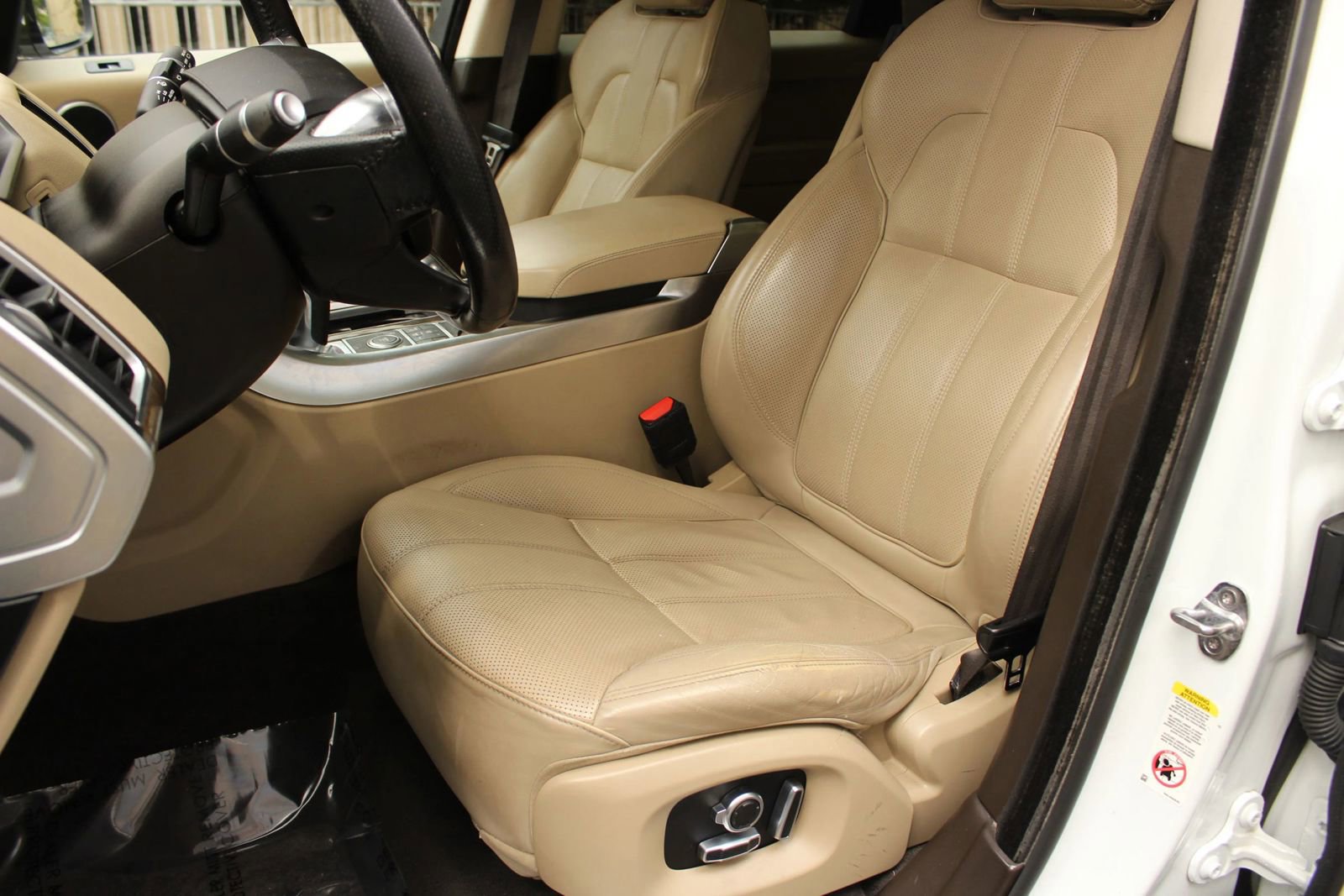 Used 2016 Land Rover Range Rover Sport HSE AWD/4WD image 18