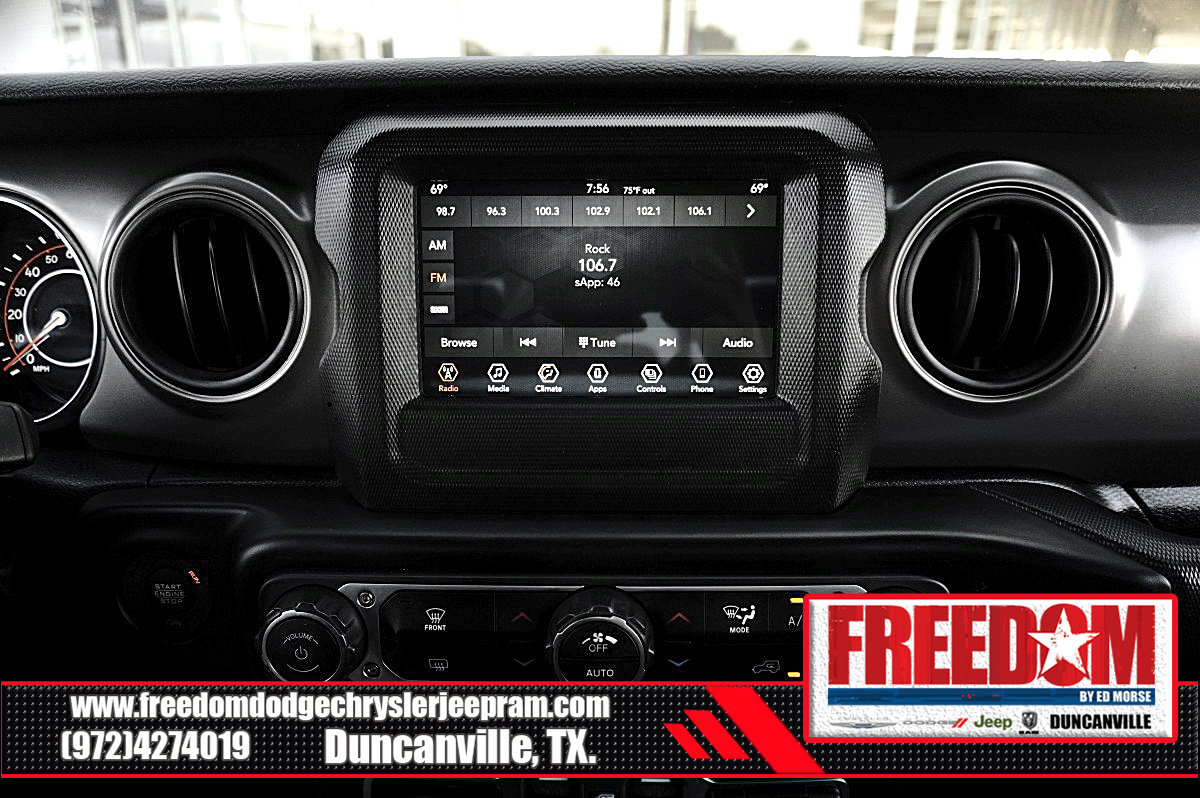 Used 2023 Jeep Gladiator Sport AWD/4WD image 20