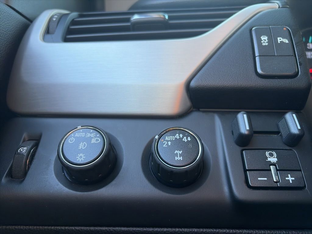 Used 2020 GMC Yukon XL SLE w/ HD Trailering Package AWD/4WD image 20