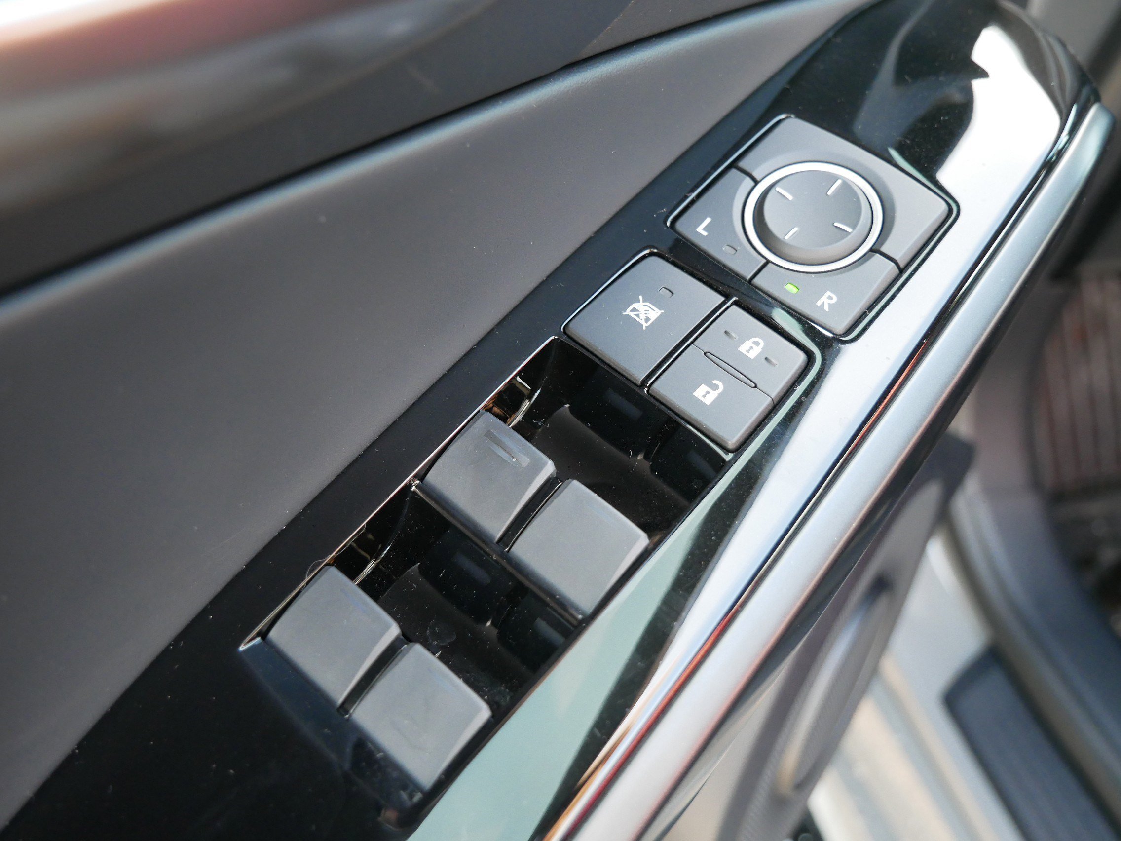 Used 2025 Lexus IS 350 F Sport image 19