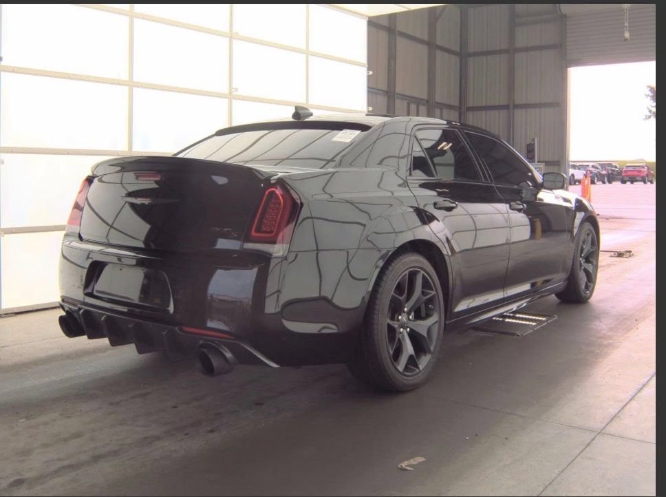 Used 2022 Chrysler 300 S RWD image 3