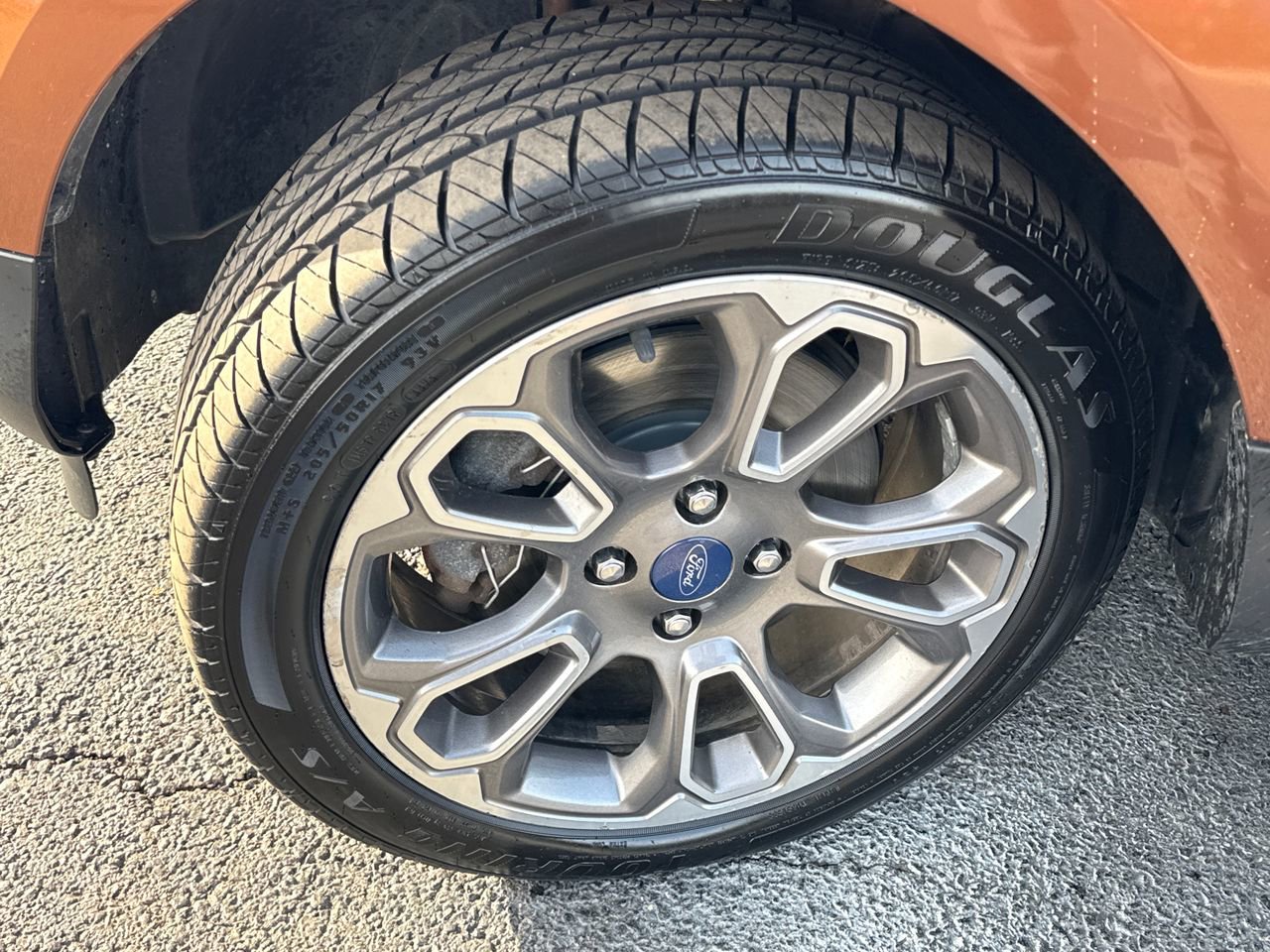 Used 2018 Ford EcoSport Titanium image 12