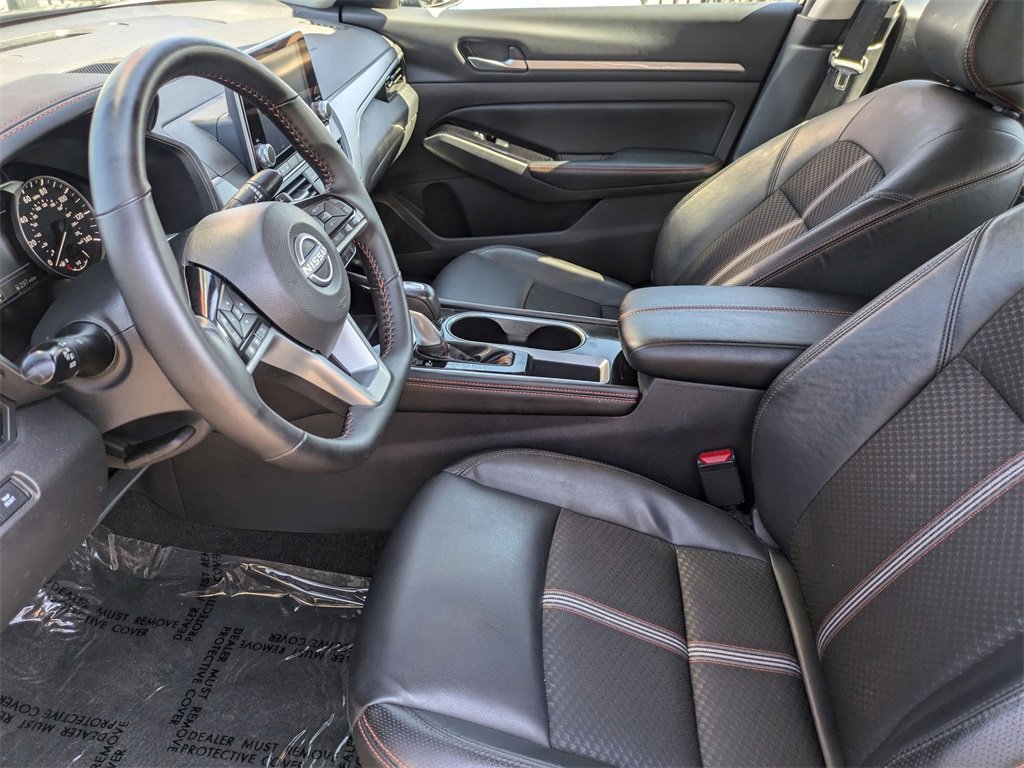 Used 2025 Nissan Altima 2.5 SR image 23