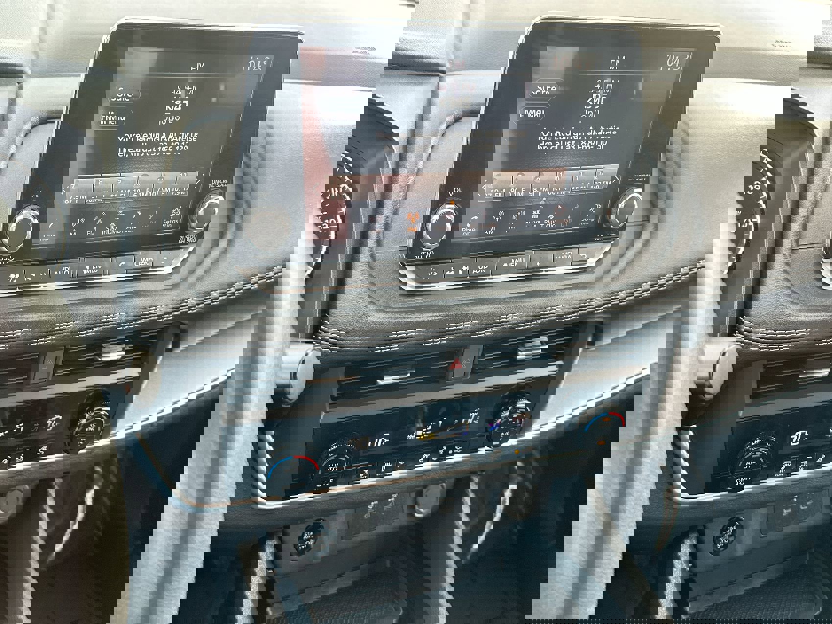 Used 2024 Nissan Rogue SV image 16