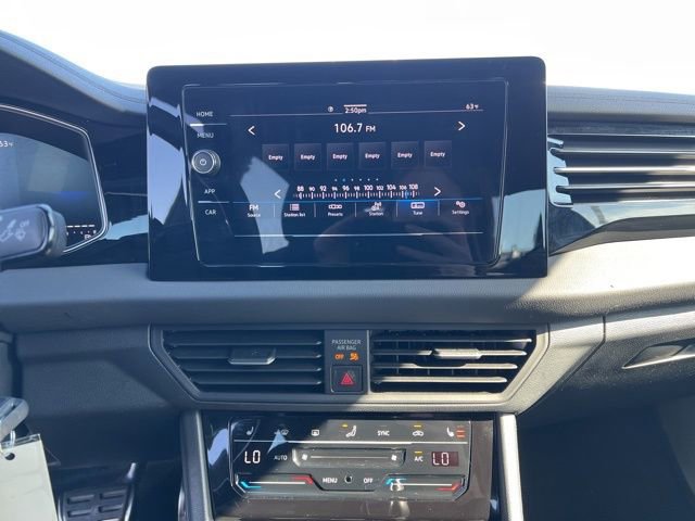 Used 2025 Volkswagen Jetta Sport image 16