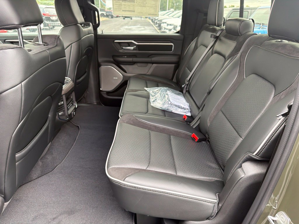New 2026 RAM 1500 Laramie AWD/4WD image 35