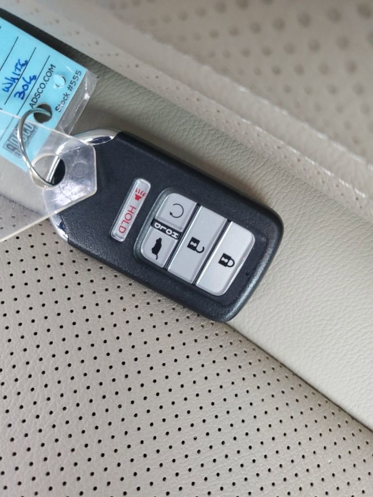 Certified 2022 Honda CR-V Touring image 34