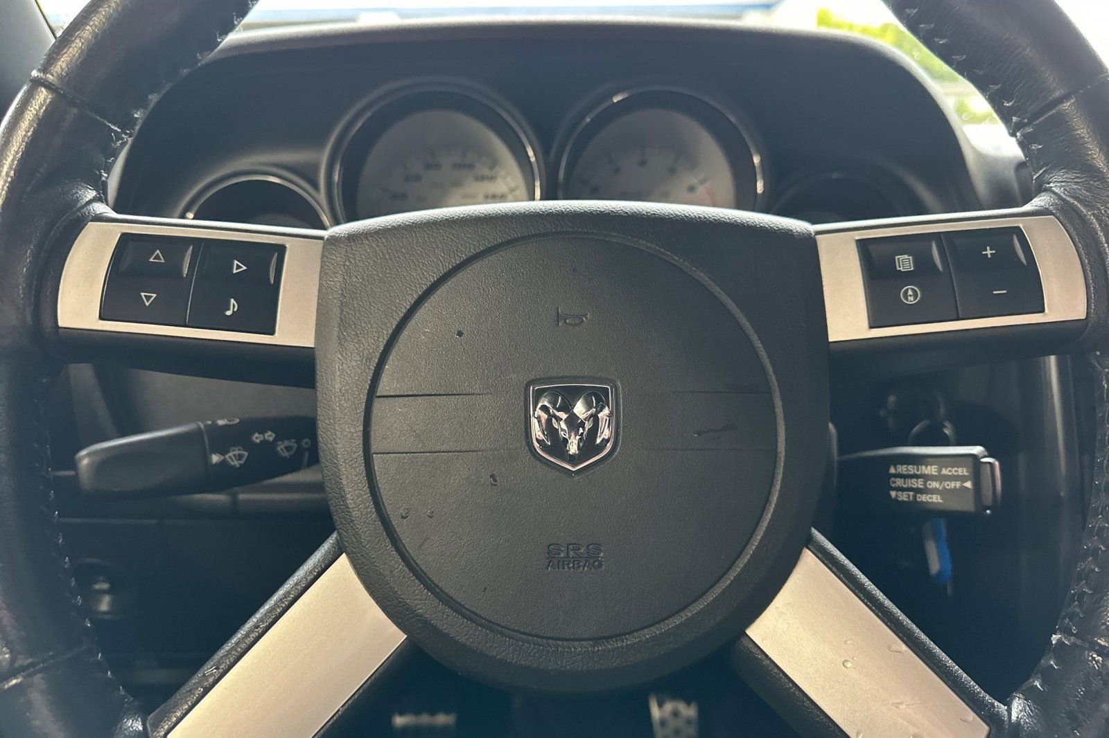 Used 2009 Dodge Challenger SRT8 w/ SRT Option Group II image 27