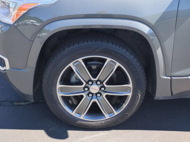 Certified 2017 GMC Acadia Denali w/ Technology Package AWD/4WD image 10