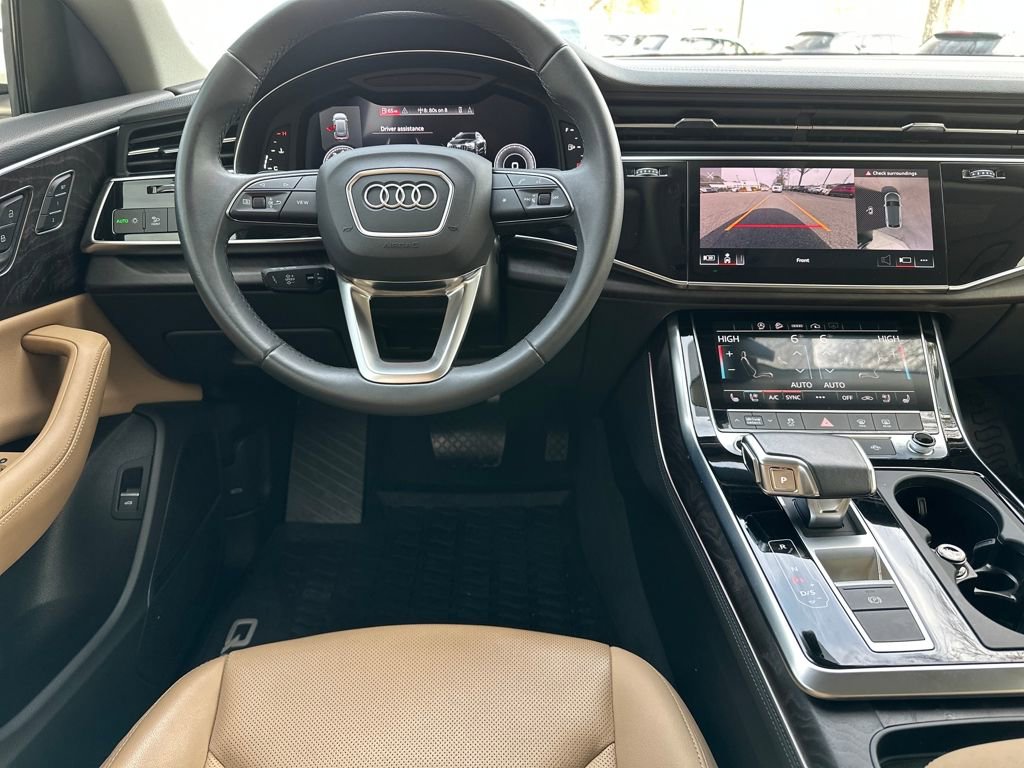 Used 2023 Audi Q8 Premium Plus image 2