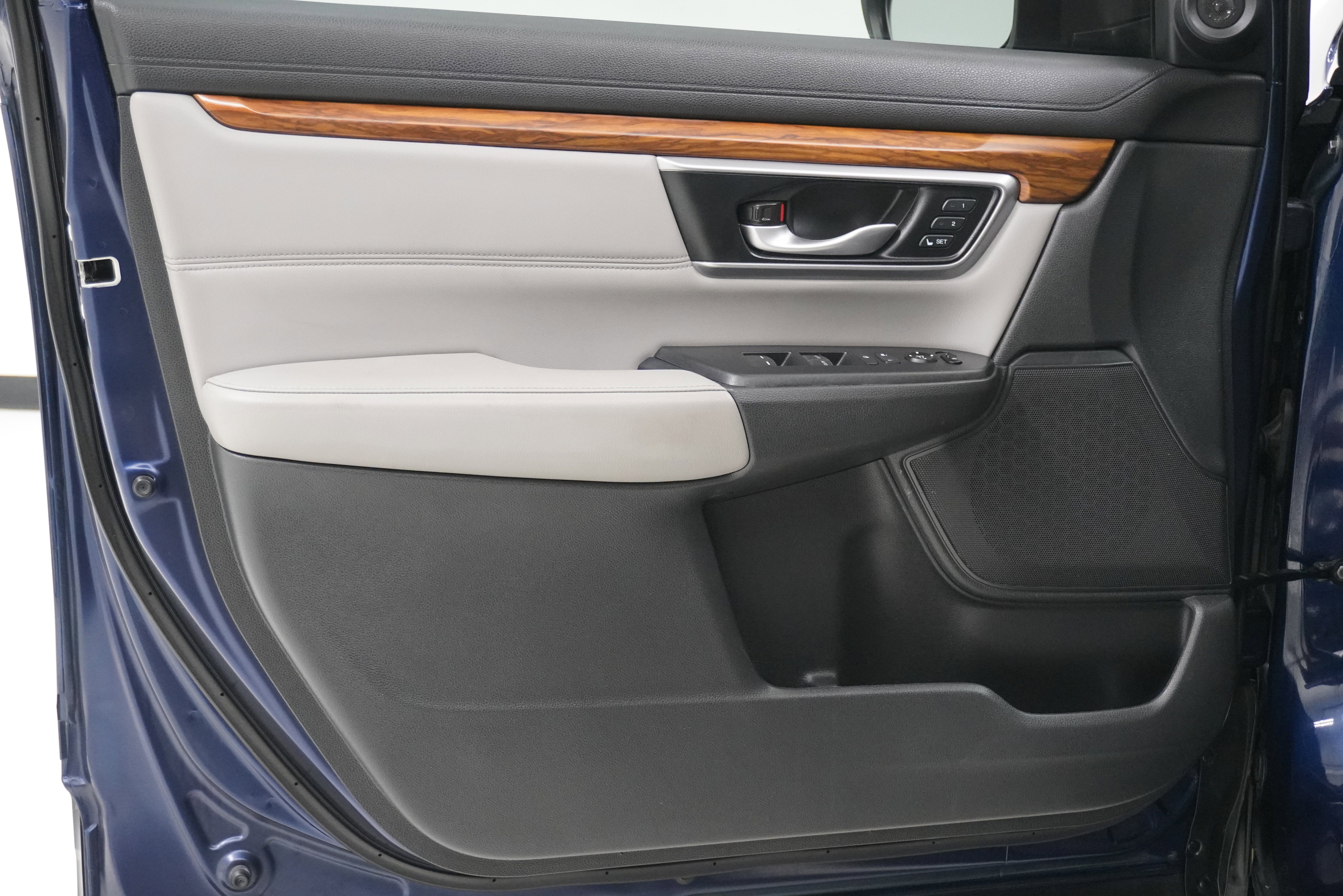 Used 2019 Honda CR-V Touring image 13