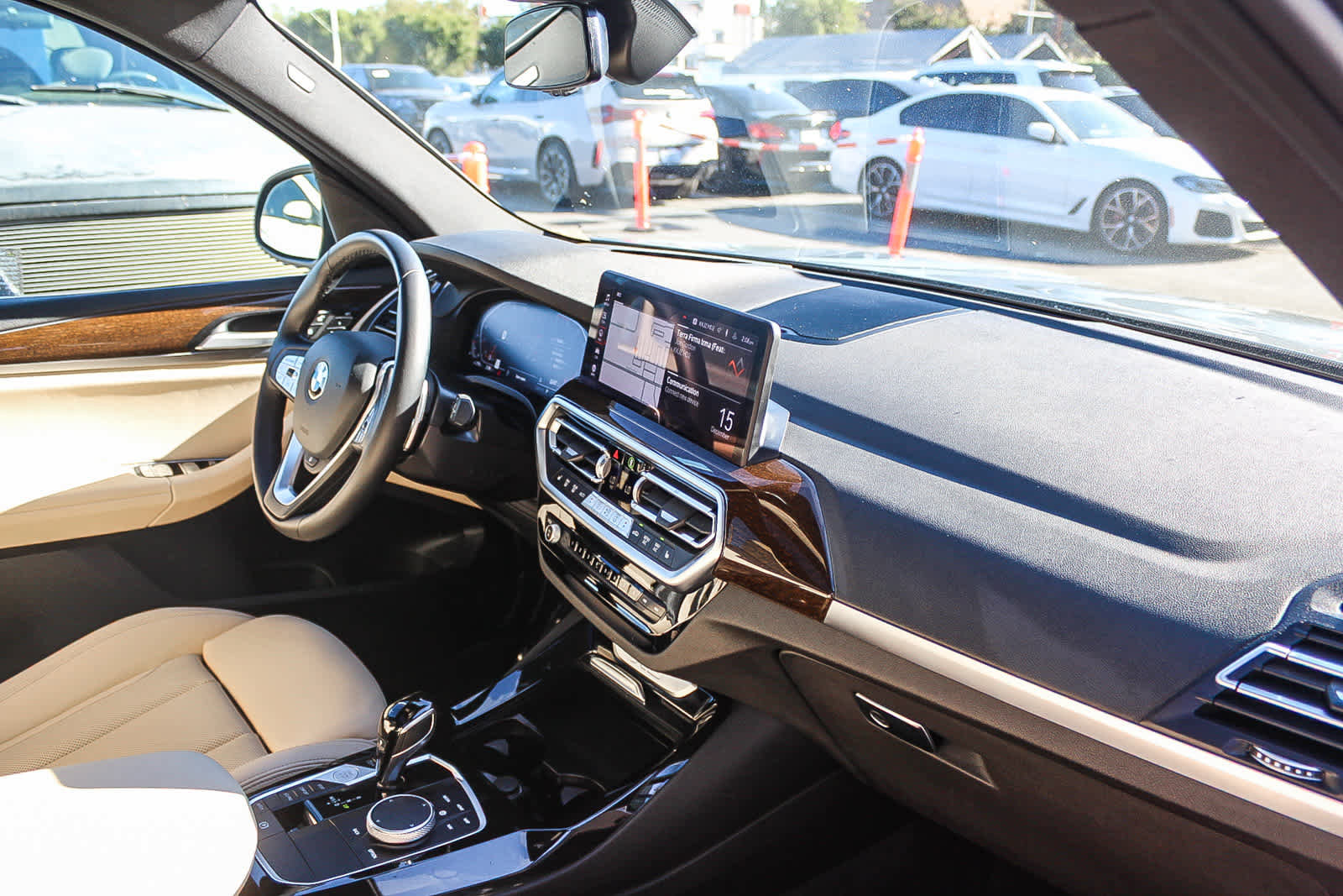 Used 2024 BMW X3 sDrive30i w/ Premium Package image 16