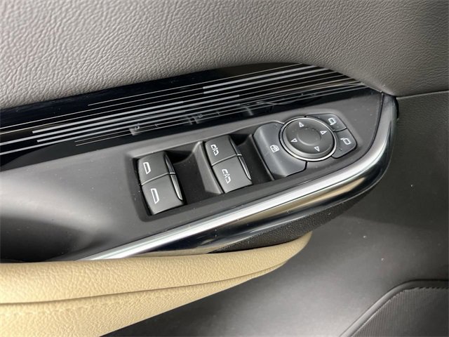 Certified 2024 Cadillac XT4 Luxury w/ Cold Weather Package image 23