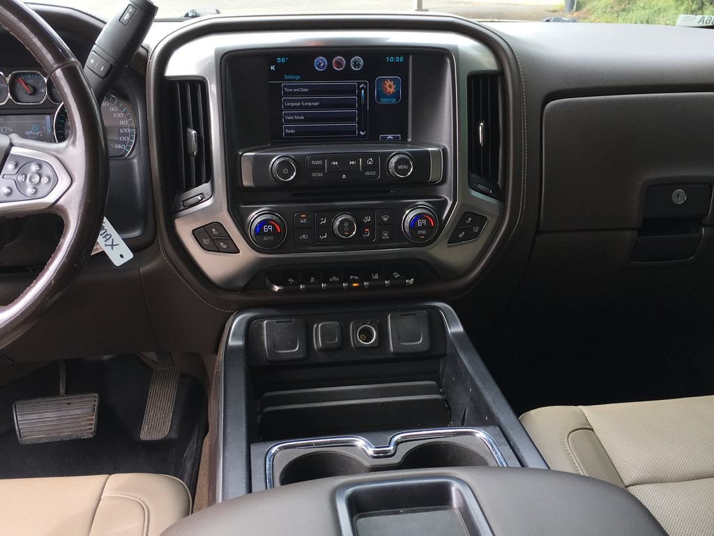 Used 2015 Chevrolet Silverado 1500 LTZ Z71 w/ LTZ Plus Package AWD/4WD image 25