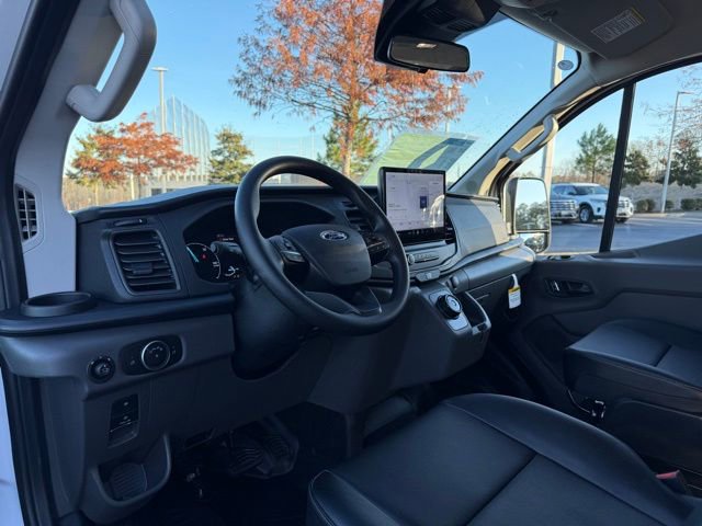 New 2024 Ford E-Transit Low Roof image 12