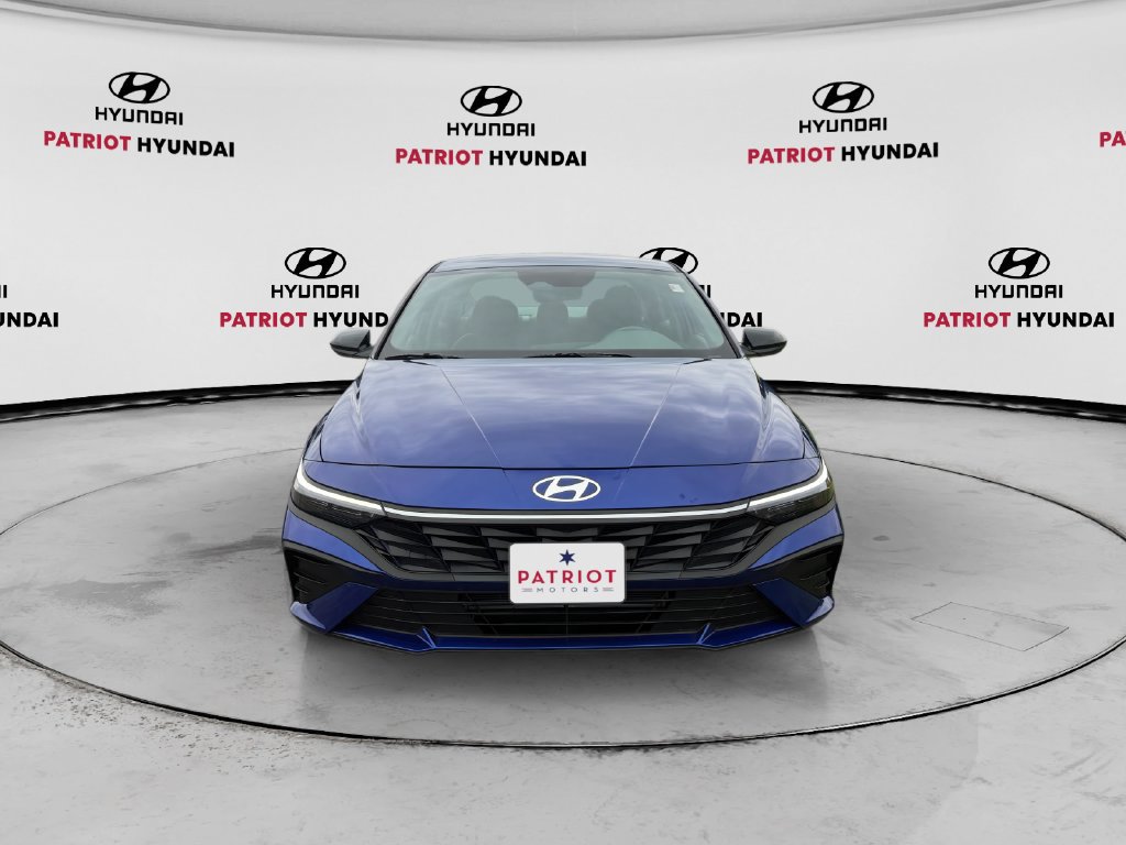 Used 2025 Hyundai Elantra Sport FWD image 8