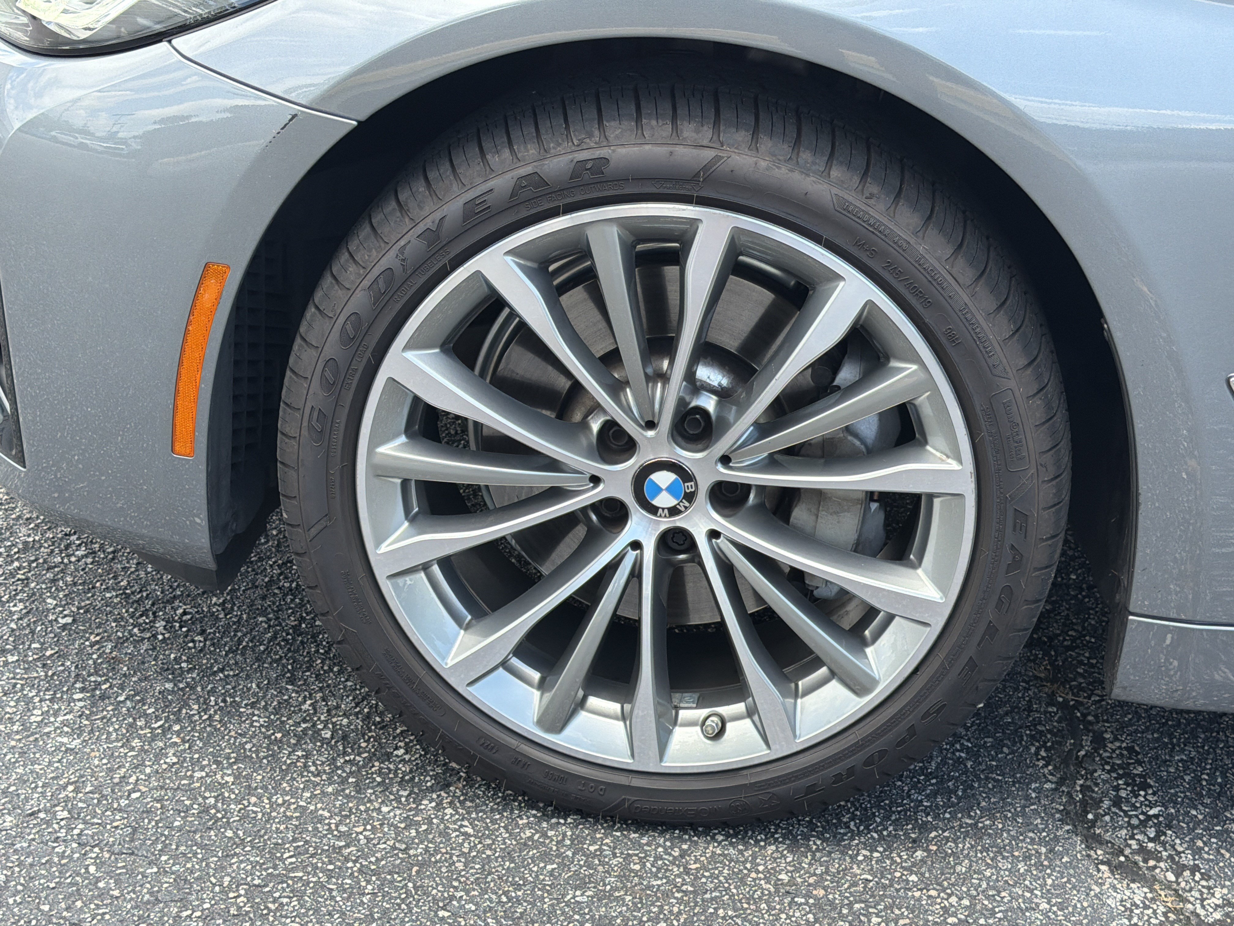 Used 2023 BMW 530i w/ Convenience Package RWD image 33