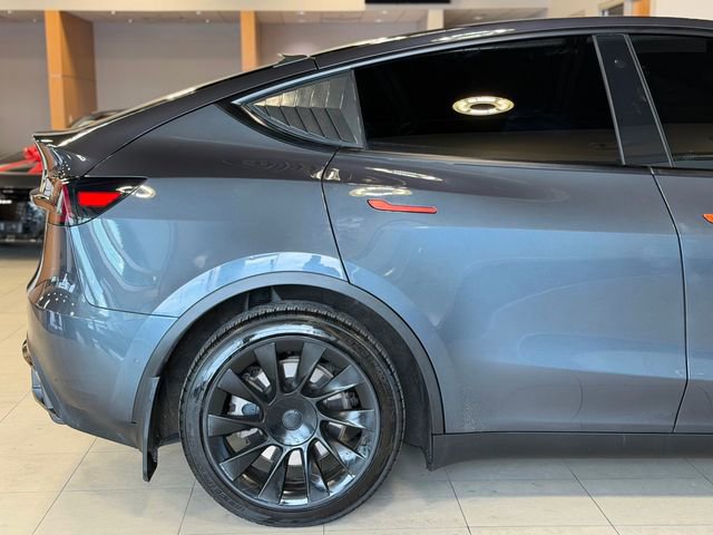 Used 2022 Tesla Model Y Long Range AWD/4WD image 17
