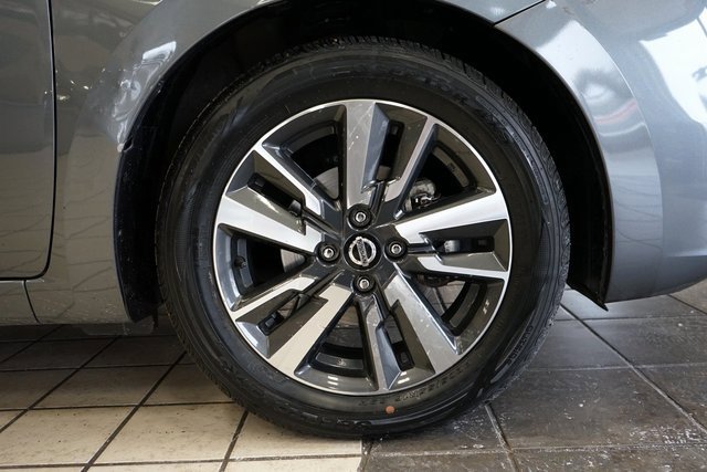 Used 2021 Nissan Versa SV image 46