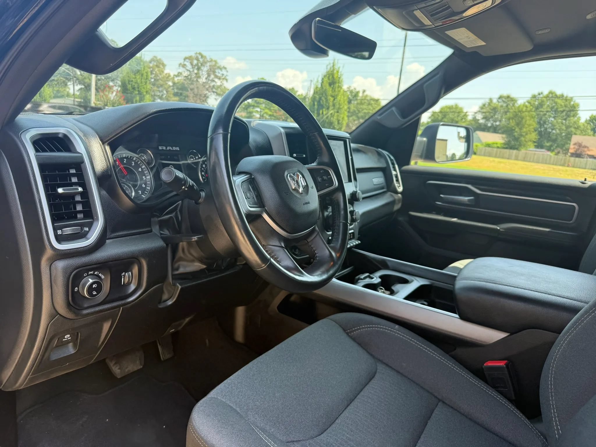 Used 2023 RAM 1500 Big Horn AWD/4WD image 9
