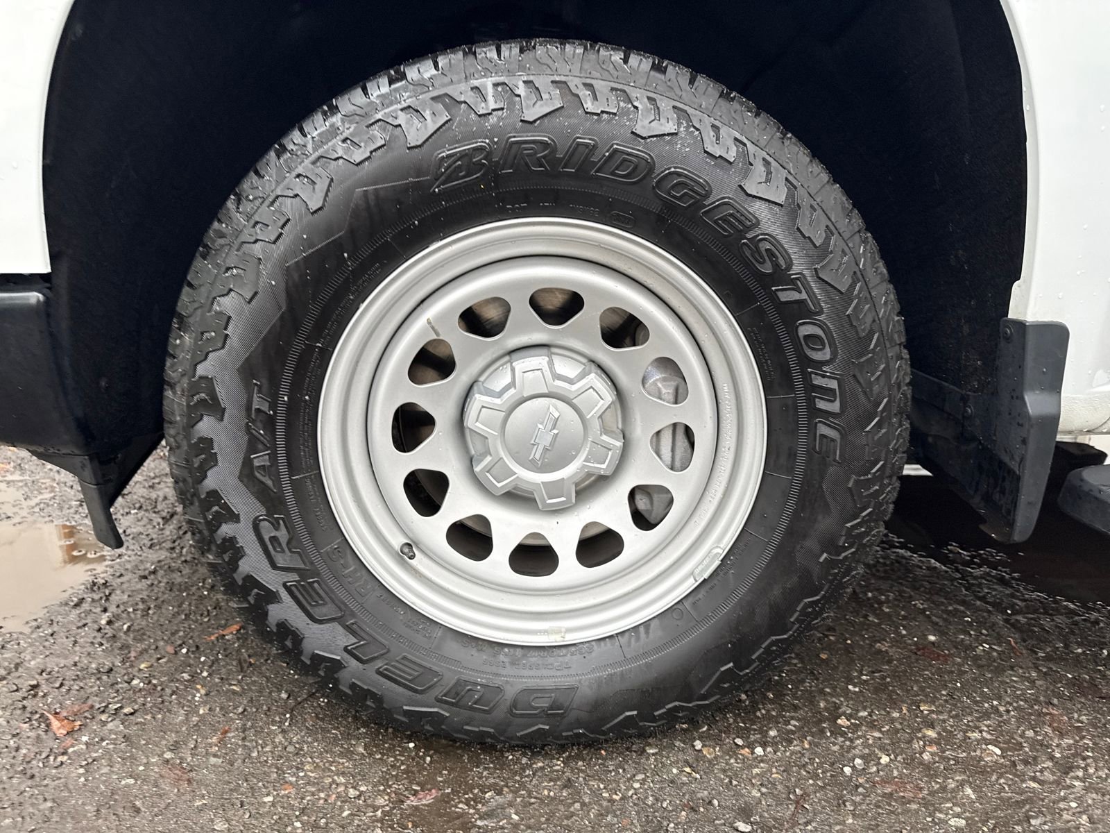 Used 2024 Chevrolet Silverado 1500 W/T w/ WT Value Package image 27