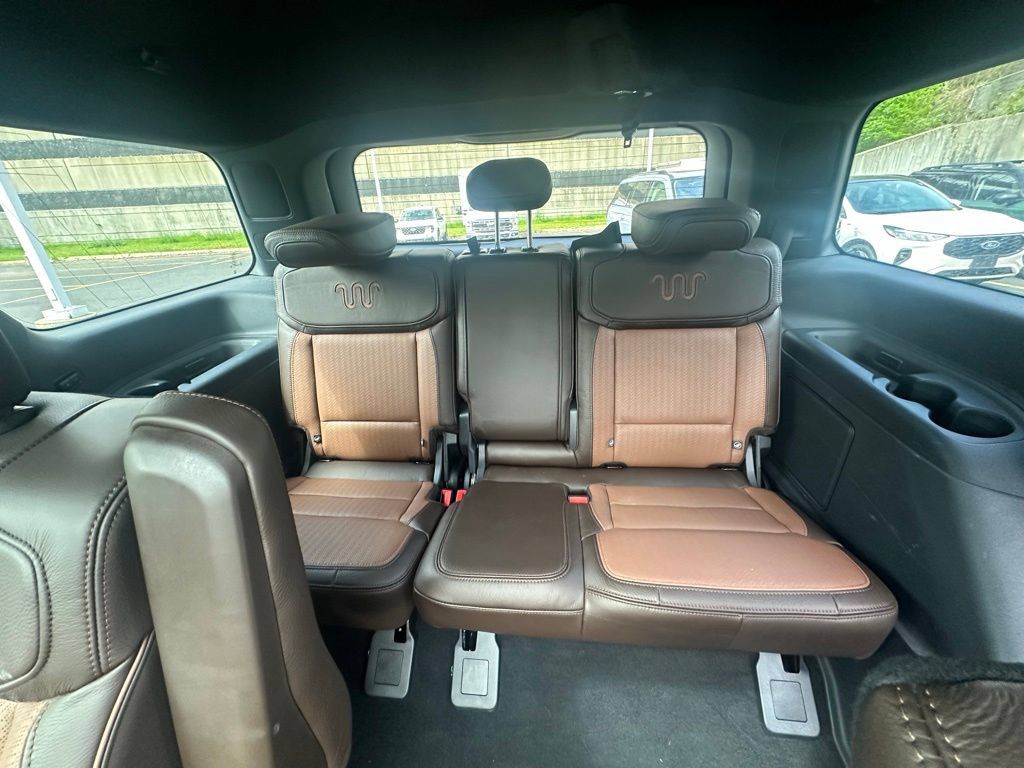Used 2025 Ford Expedition King Ranch AWD/4WD image 12