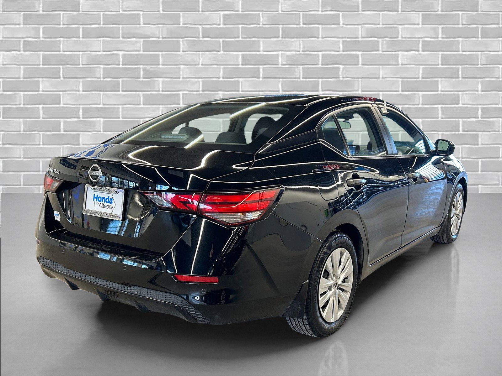 Used 2024 Nissan Sentra S image 5