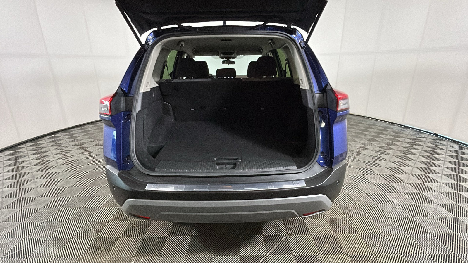 Used 2023 Nissan Rogue SV AWD/4WD image 33