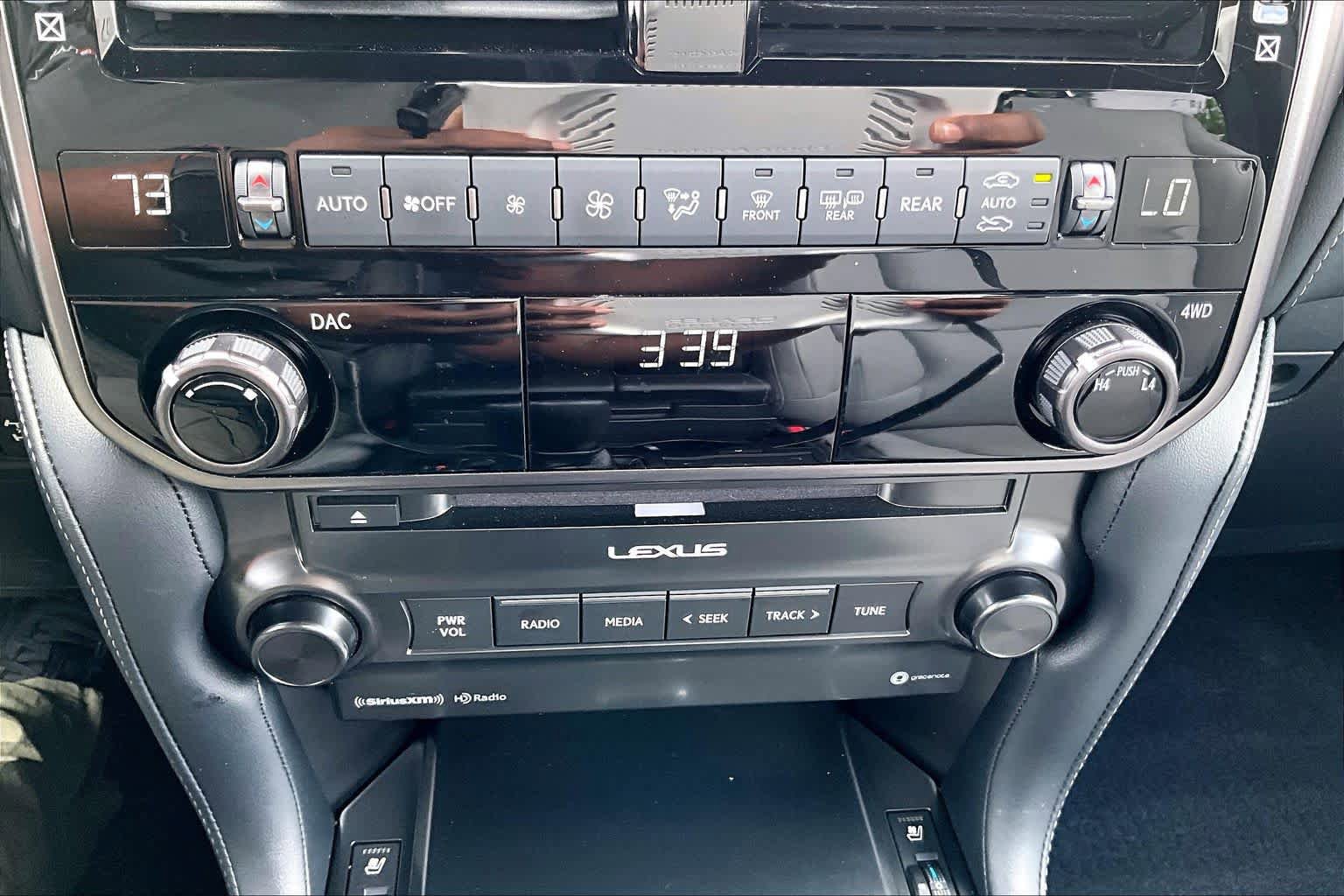 Used 2023 Lexus GX 460 w/ Black Line Special Edition AWD/4WD image 33