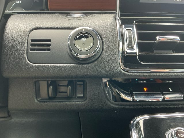 Used 2019 Lincoln Navigator L Reserve AWD/4WD image 25