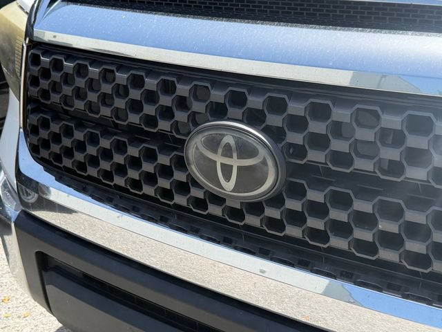 Used 2018 Toyota Tundra SR5 w/ SR5 Upgrade Package RWD image 3