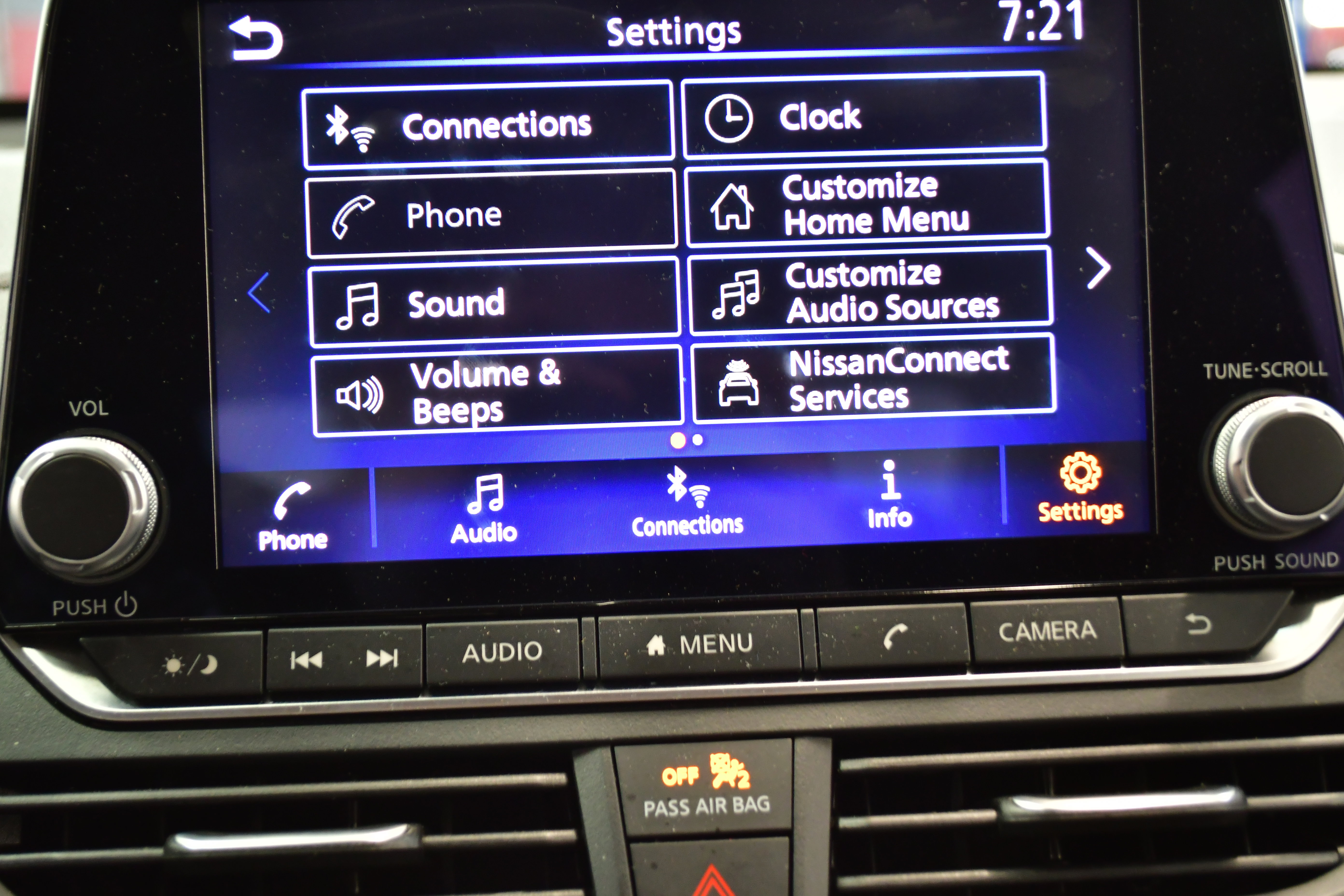 Used 2025 Nissan Altima 2.5 SV image 23