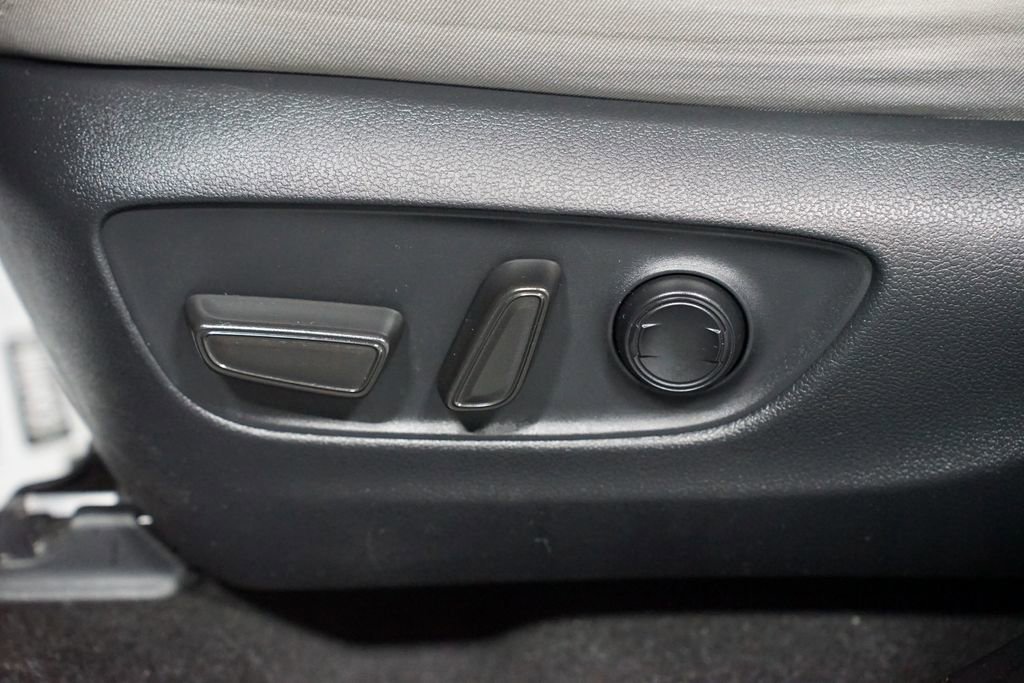 Used 2024 Toyota RAV4 XLE w/ Convenience Package image 33