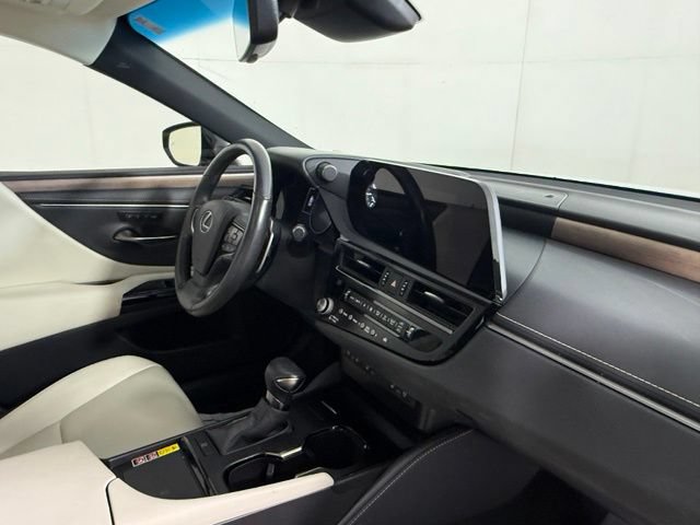Certified 2024 Lexus ES 350 w/ Premium Package FWD image 32