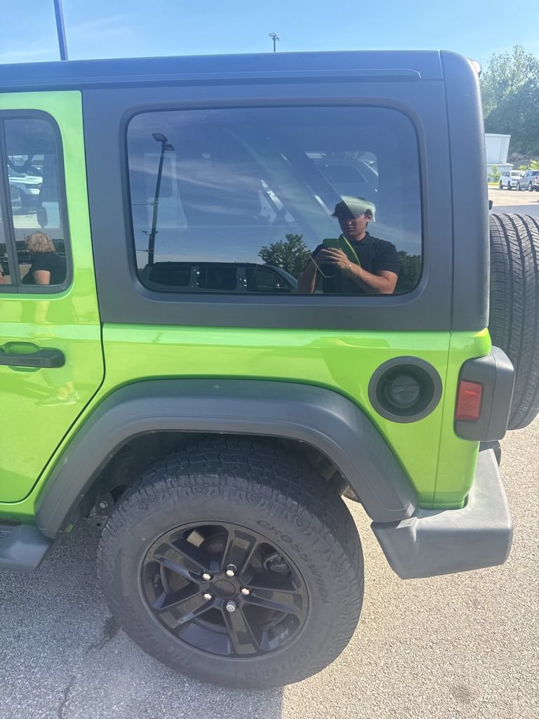 Used 2019 Jeep Wrangler Unlimited Sport S AWD/4WD image 9