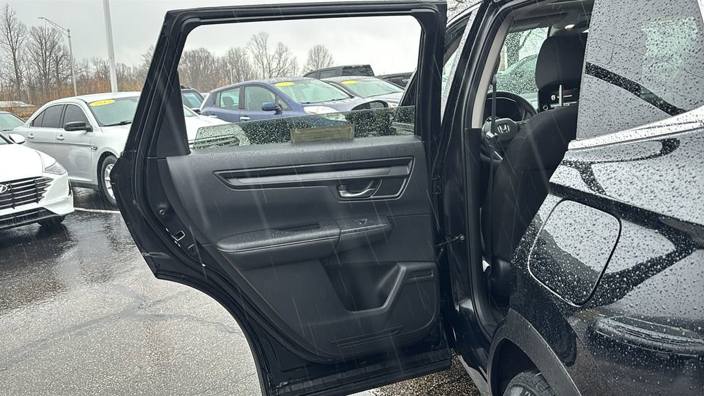 Certified 2025 Honda CR-V EX image 29