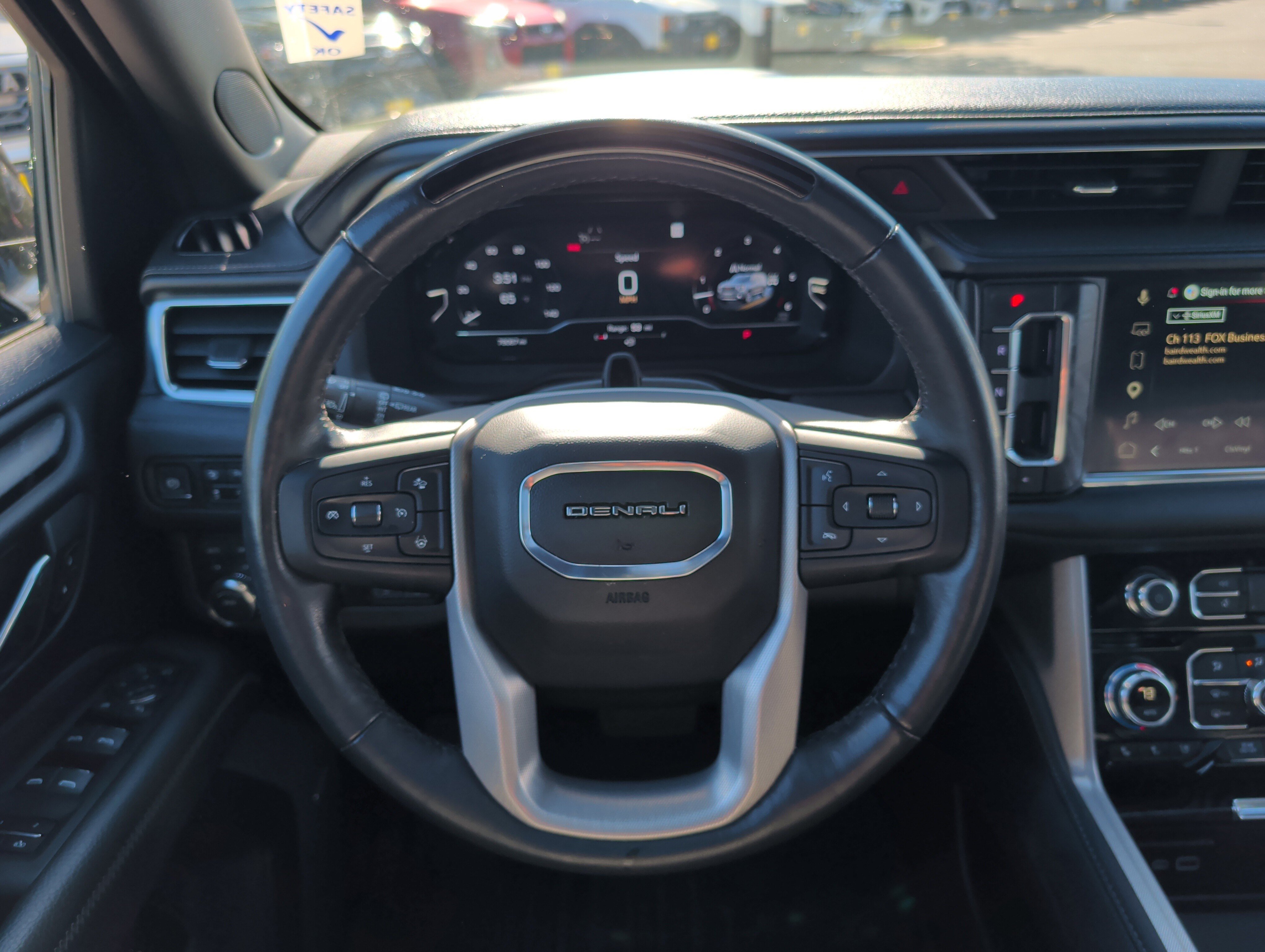 Used 2024 GMC Yukon Denali w/ Advanced Technology Package AWD/4WD image 22