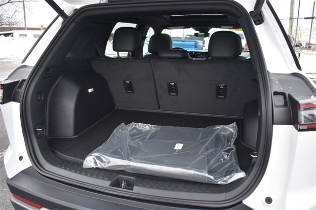 New 2026 Chevrolet Equinox LT w/ Convenience Package II image 16