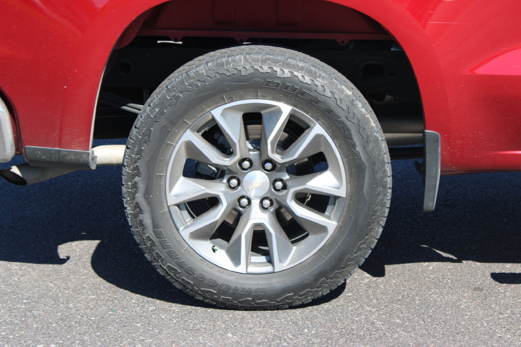 Used 2022 Chevrolet Silverado 1500 LT RWD image 12
