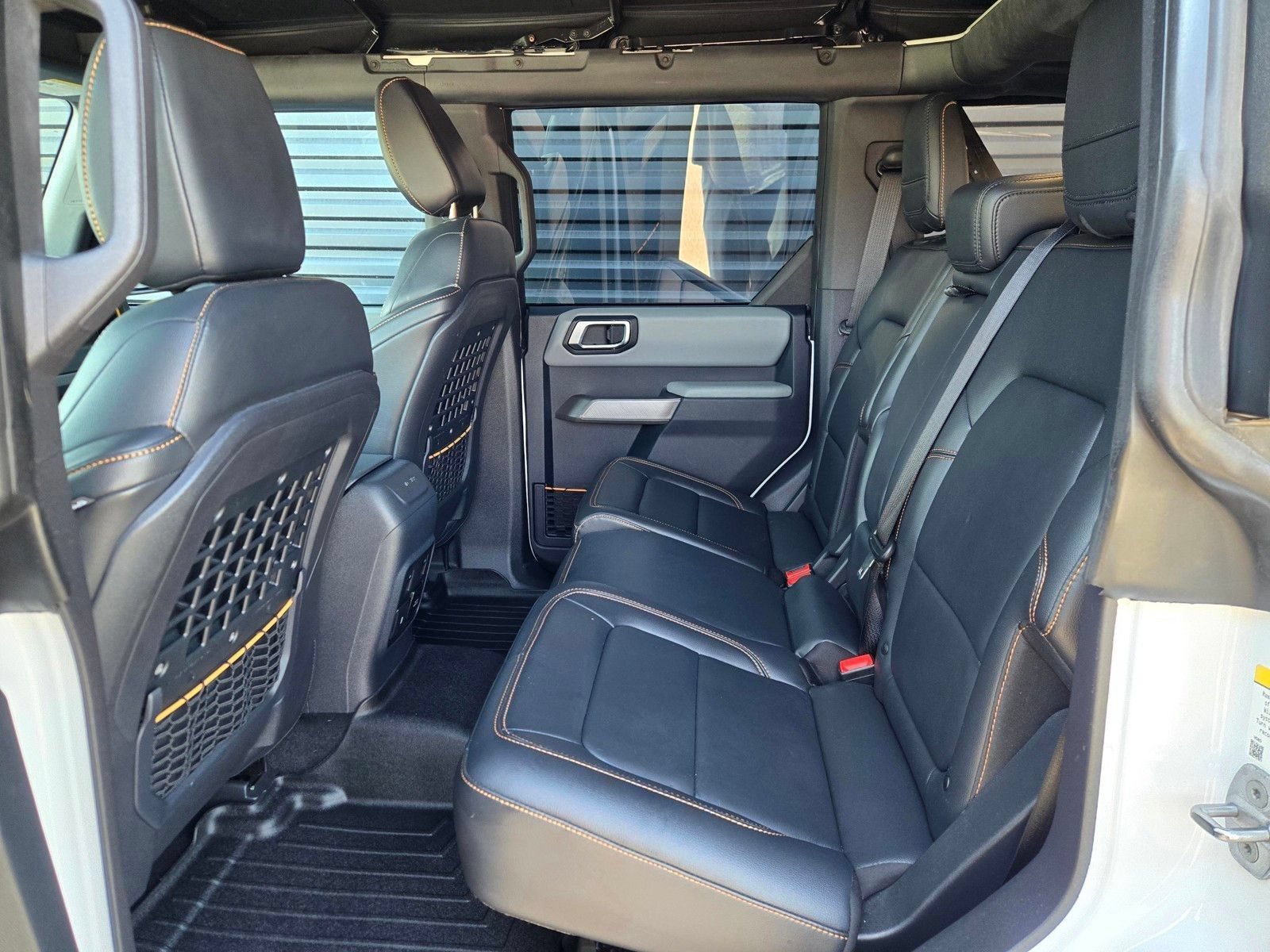 Used 2023 Ford Bronco Badlands w/ Sasquatch Package AWD/4WD image 11