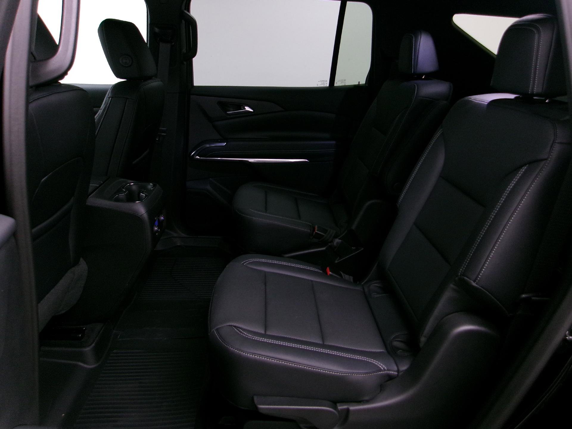 New 2026 Chevrolet Traverse LT w/ Driver Confidence Package image 10