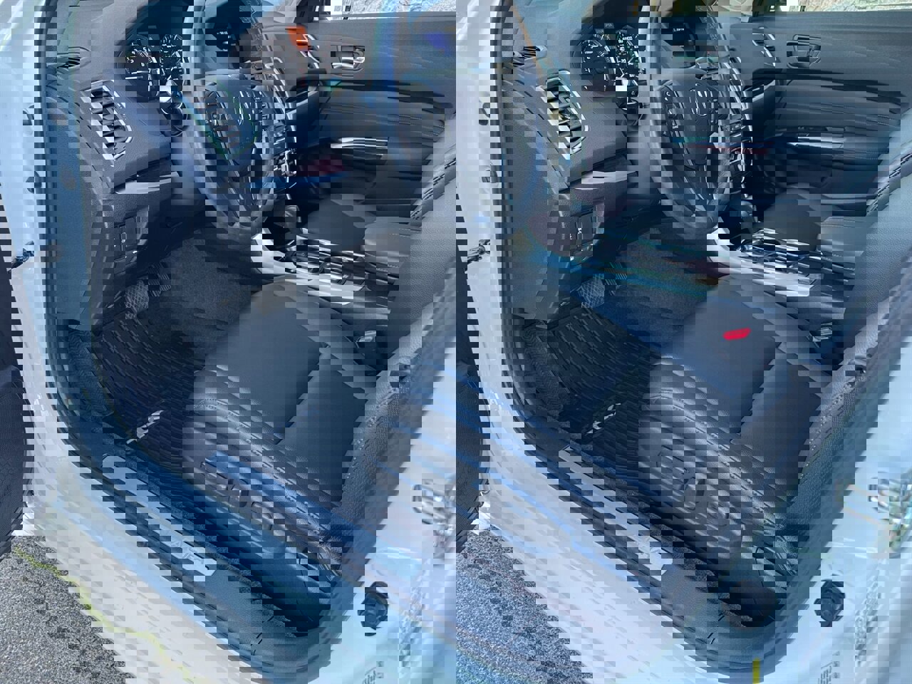 Used 2017 Acura TLX image 17