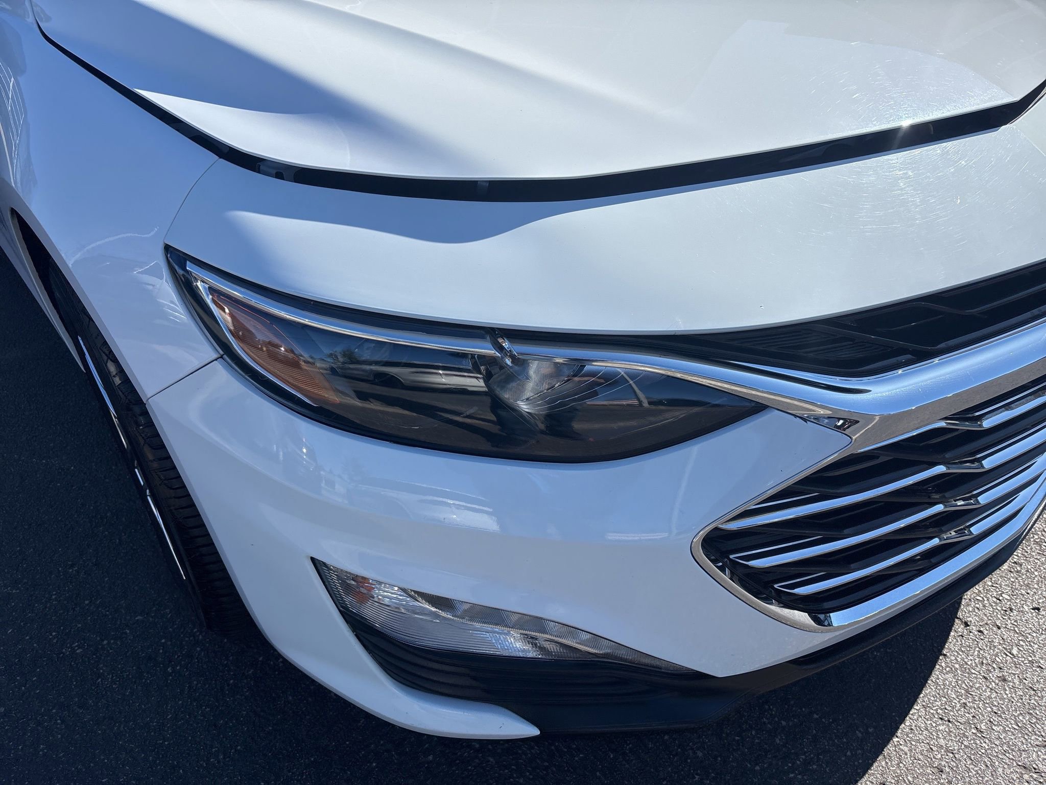 Used 2020 Chevrolet Malibu LT FWD image 14