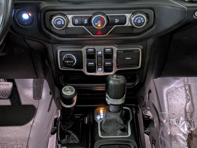Used 2018 Jeep Wrangler Unlimited Sport S AWD/4WD image 19