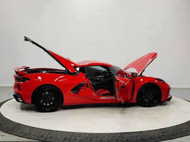 Used 2025 Chevrolet Corvette Stingray Coupe w/ Z51 Performance Package image 16