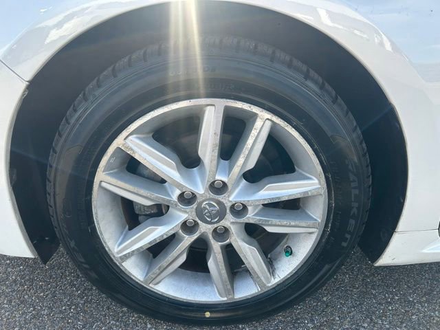 Used 2015 Toyota Avalon XLE Premium FWD image 10